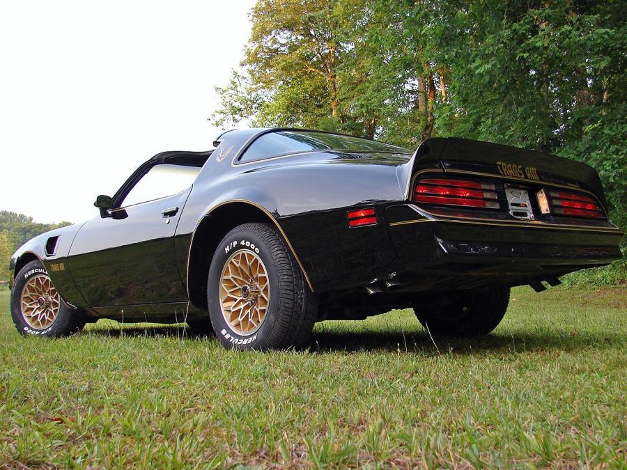  Pontiac Firebird Trans Am Bandit 1977 года  (фото 14 из 29)
